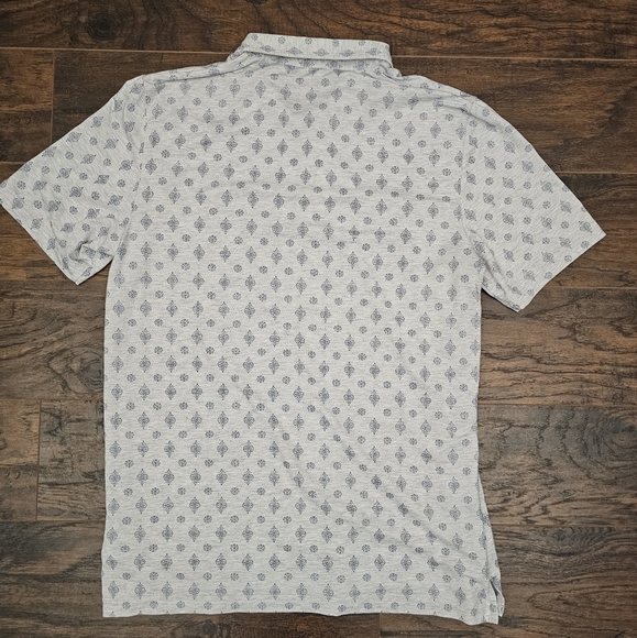 Travis Mathew‎ Atole Mens Large Short Sleeve Golf Polo Shirt Gray Blue Geo-Print - Picture 3 of 7
